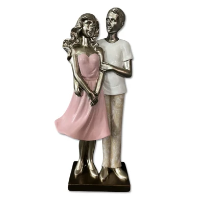 Figura de resina personalizada amor lembrança de casamento estátua de casal para presente de capina